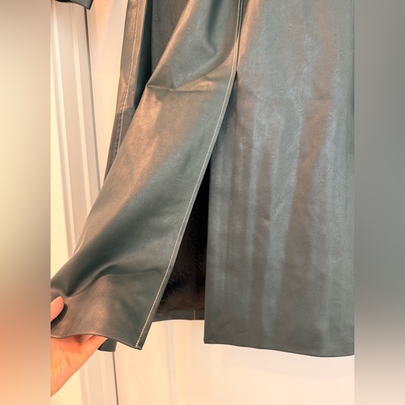 Stine Goya DROPPED SHOULDER HIGH COLLAR COAT - DARK GREEN - Picture 16 of 16